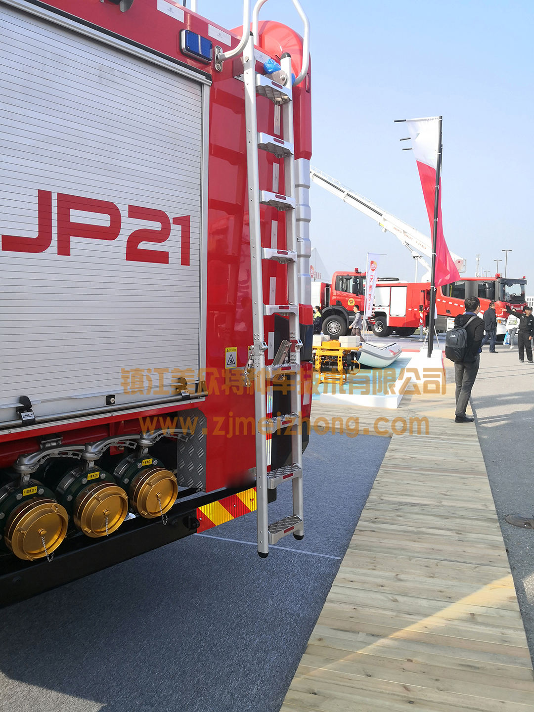 �p��������